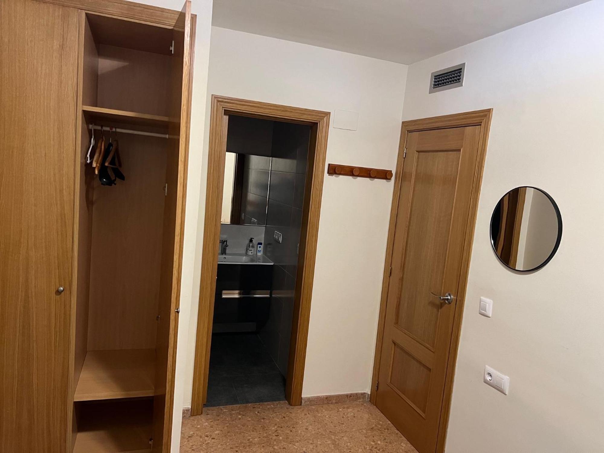 Appartamento Habitacion Doble Con Bano Privado Valenza Esterno foto