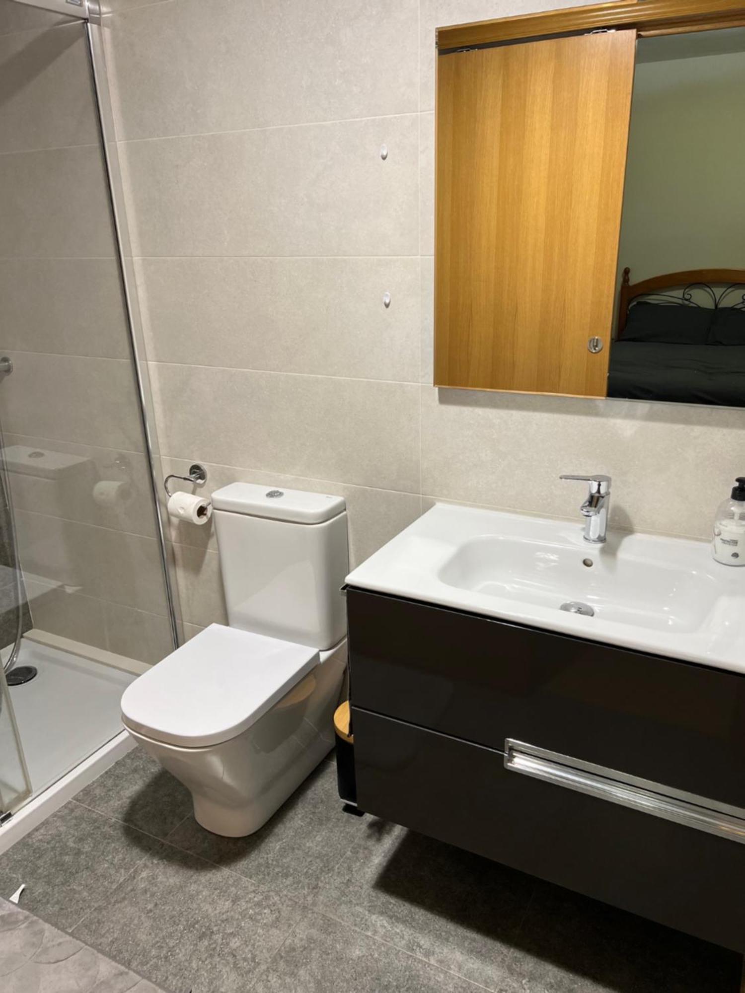 Appartamento Habitacion Doble Con Bano Privado Valenza Esterno foto